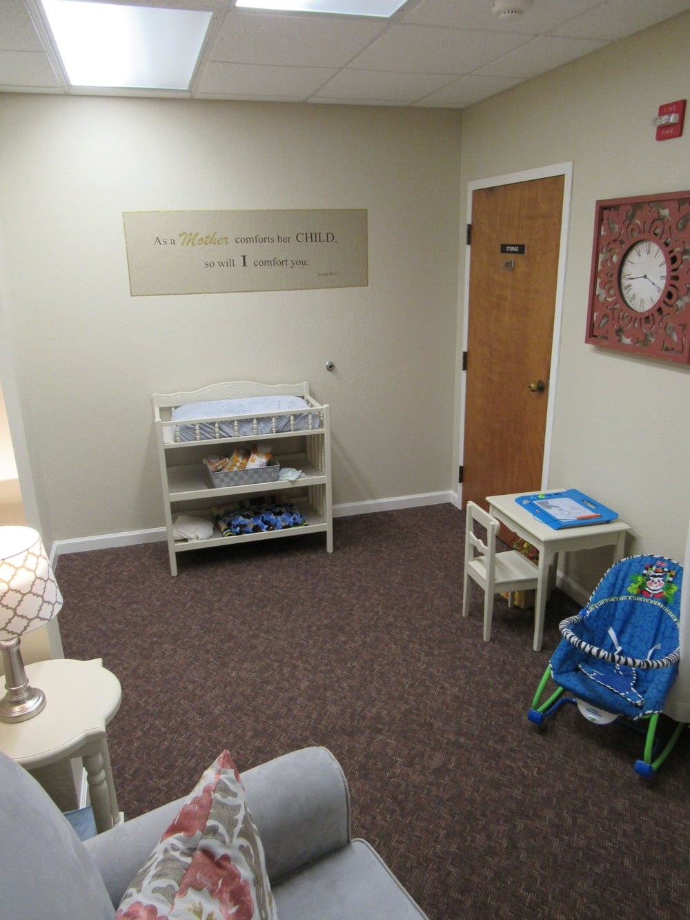 The privacy room (with a window to the sanctuary)